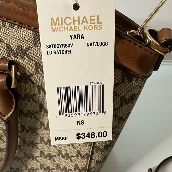 Michael Kors medium size hand bag - Picture 3 of 14